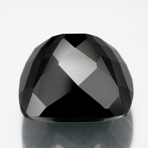 11.81カラットの天然黒トルマリン（13.2×12.5 mm・クッションカット）