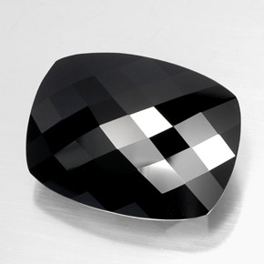 49.37カラットの天然ショールトルマリン（26×19.3 mm・クッションカット）