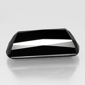 34.12カラットの天然ショールトルマリン（28.5×12.2 mm・ファンシーシェイプ）