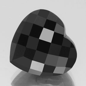 23.92カラットの天然黒トルマリン（17.2×16.4 mm・ハート型）