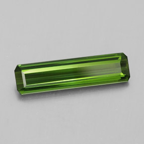 1.27カラットの天然グリーントルマリン（14.4×3.7 mm・エメラルドカット）
