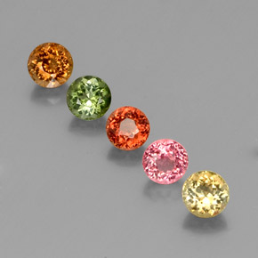 カラットの天然マルチカラートルマリン（4.88 mm・ラウンドカット）