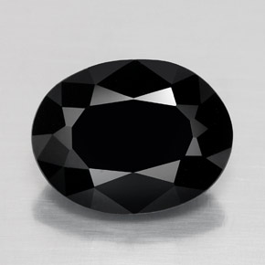 4.48カラットの天然黒トルマリン（12.1×9.3 mm・オーバルカット）