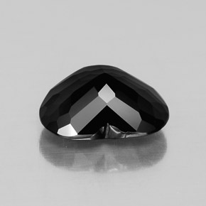 2.18カラットの天然黒トルマリン（9.6×8.2 mm・ハート型）
