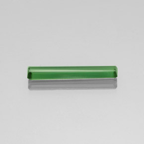 1.88カラットの天然ミディアムグリーントルマリン（20.9×3.4 mm・エメラルドカット）
