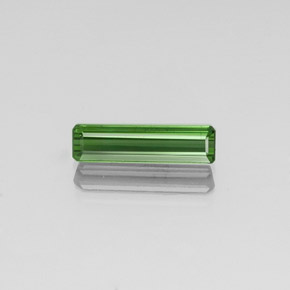 1.48カラットの天然グリーントルマリン（13.7×3.6 mm・エメラルドカット）