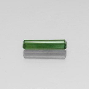 1.48カラットの天然グリーントルマリン（13.7×3.6 mm・エメラルドカット）