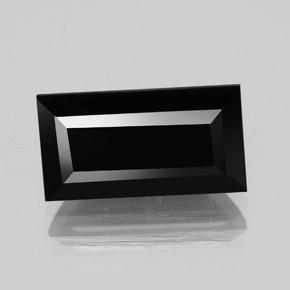 4.12カラットの天然黒トルマリン（12.7×6.8 mm・バゲット）