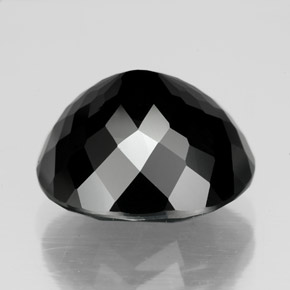 10.02カラットの天然黒トルマリン（13.5×12.1 mm・オーバルカット）