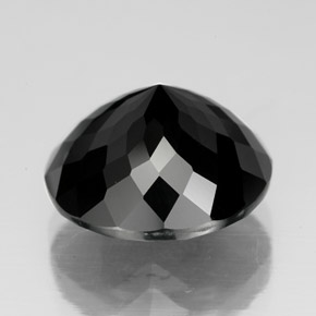 7.35カラットの天然黒トルマリン（12.38 mm・ラウンドカット）