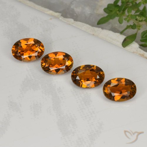 Shop natural 3.04ct 濃い茶色がかったオレンジ トルマリン gems, 楕円形, from モザンビーグ at GemSelect. In stock, global shipping!