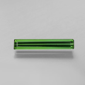 1.38カラットの天然ディープグリーントルマリン、エメラルドカット、VS