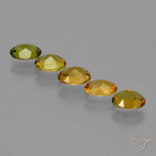 Shop natural 2.56ct アースグリーン トルマリン gems, 楕円形, from モザンビーグ at GemSelect. In stock, global shipping!
