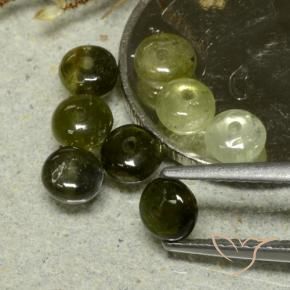 Shop natural 3.30ct フォレストグリーン トルマリン gems, ファンシー, from モザンビーグ at GemSelect. In stock, global shipping!