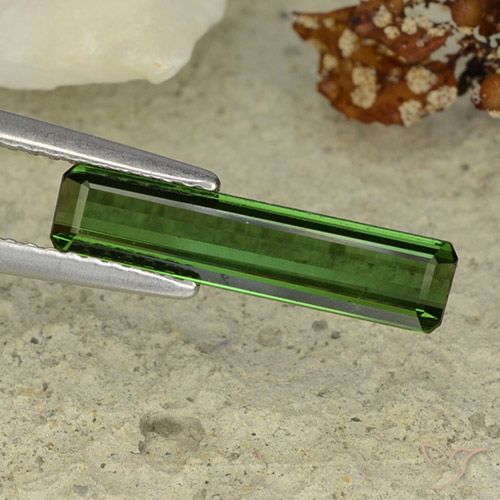 1.47ct 天然 フォレストグリーン トルマリン, エメラルドカット, VVS