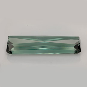 14.80カラットの天然ブルーグリーントルマリン（28×8.2 mm・エメラルドカット）