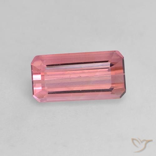 1.35ct 天然 ミディアムピンク トルマリン, エメラルドカット, VVS-VS