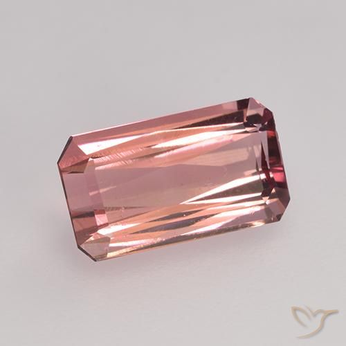 1.55ct 天然 ミディアムピンク トルマリン, エメラルドカット, VS