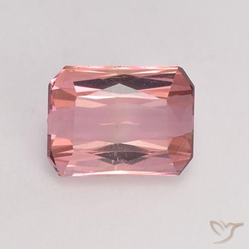 1.43ct 天然 ミディアムピンク トルマリン, エメラルドカット, VVS-VS