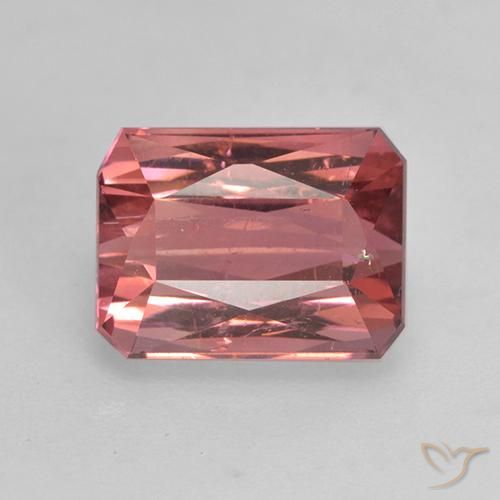 2.61ct 天然 濃いピンク トルマリン, エメラルドカット, SI