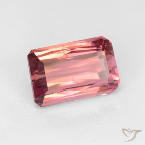 2.57ct 天然 ダークピンク トルマリン, エメラルドカット, SI