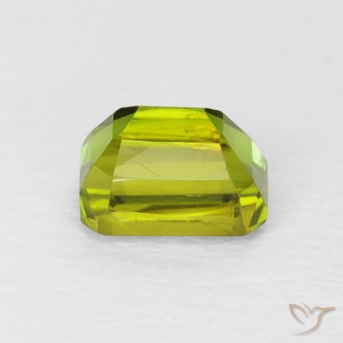 0.71カラットの天然Medium Light-Greenトルマリン、八角形 / エメラルドカット、VVS