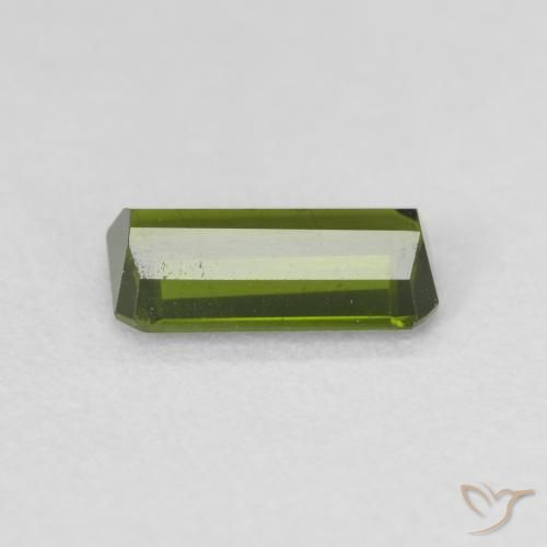 0.72カラットの天然フォレストグリーントルマリン、八角形 / エメラルドカット、VS