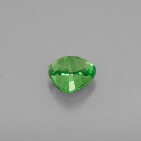 0.47カラットの天然クロムグリーンツァボライトガーネット（4.7×4.7 mm・トリリアント）
