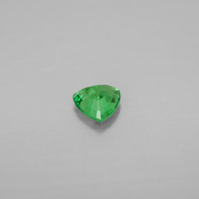 0.54カラットの天然クロムグリーンツァボライトガーネット（5.1×5.1 mm・トリリアント）