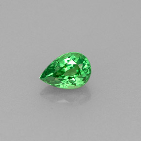 0.46カラットの天然クロムグリーンツァボライトガーネット（5.5×3.8 mm・洋梨の形）