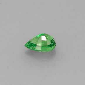 0.46カラットの天然クロムグリーンツァボライトガーネット（5.5×3.8 mm・洋梨の形）