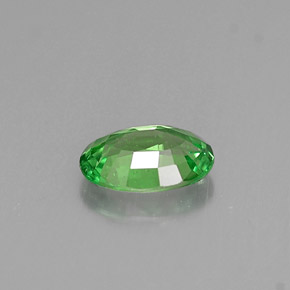 0.54カラットの天然クロムグリーンツァボライトガーネット（6.1×4.2 mm・オーバルカット）