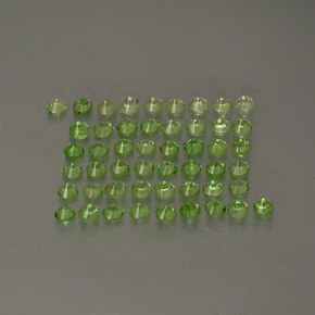 カラットの天然ライトグリーンツァボライトガーネット（1.63 mm・ラウンドカット）