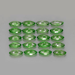カラットの天然クロムグリーンツァボライトガーネット（4.9×2.6 mm・マーキス）