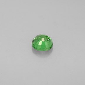 0.46カラットの天然グリーンツァボライトガーネット（4.5×4.4 mm・クッションカット）