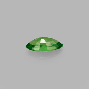 0.48カラットの天然クロムグリーンツァボライトガーネット（7.1×3.6 mm・マーキス）