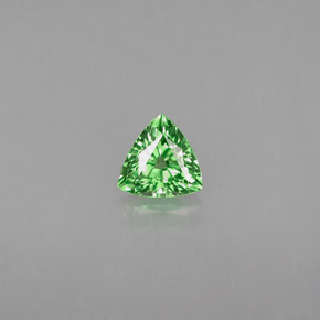 0.35カラットの天然クロムグリーンツァボライトガーネット（4.7×4.6 mm・トリリアント）