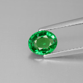1.12カラットの天然ビビッドグリーンツァボライトガーネット（6.8×5.6 mm・オーバルカット）