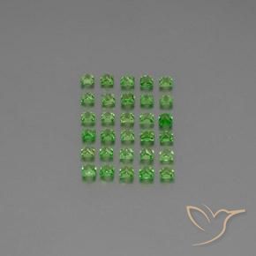 Shop natural 2.42ct 鮮やかなグリーン ツァボライトガーネット gems, 四角形, from タンザニア at GemSelect. In stock, global shipping!
