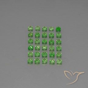 Shop natural 2.77ct ライブリーグリーン ツァボライトガーネット gems, 四角形, from タンザニア at GemSelect. In stock, global shipping!