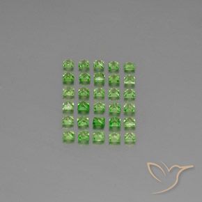 Shop natural 2.54ct 鮮やかなグリーン ツァボライトガーネット gems, 四角形, from タンザニア at GemSelect. In stock, global shipping!
