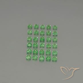 Shop natural 2.80ct ミディアムグリーン ツァボライトガーネット gems, 四角形, from タンザニア at GemSelect. In stock, global shipping!