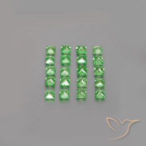 Shop natural 1.31ct エレクトリックグリーン ツァボライトガーネット gems, 四角形, from タンザニア at GemSelect. In stock, global shipping!