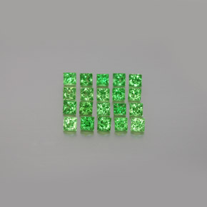 カラットの天然グリーンツァボライトガーネット（2.3×2.3 mm・四角）