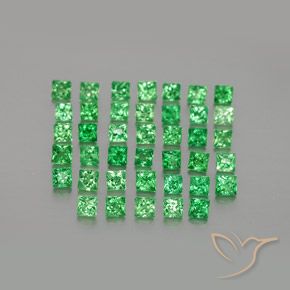 Shop natural 1.68ct ミディアムグリーン ツァボライトガーネット gems, 四角形, from タンザニア at GemSelect. In stock, global shipping!