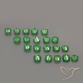 2.71カラットの天然ミディアムグリーンツァボライトガーネット（3.25 mm・ラウンドカット）