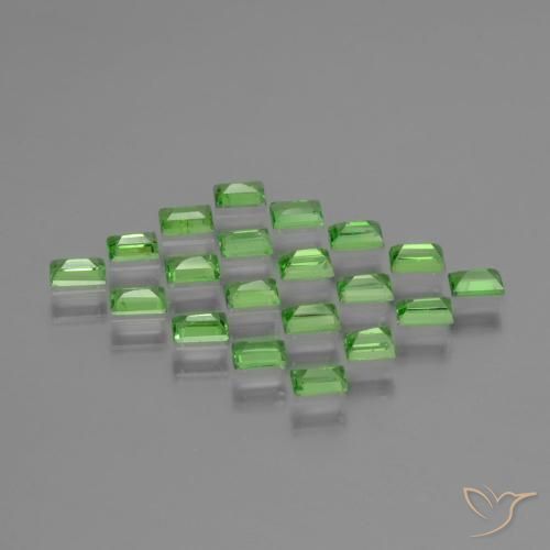 Shop natural 1.57ct ライブリーグリーン ツァボライトガーネット gems, バゲット, from タンザニア at GemSelect. In stock, global shipping!
