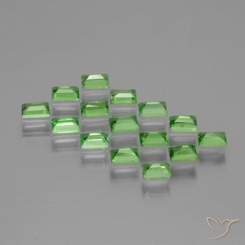 Shop natural 1.48ct ライブリーグリーン ツァボライトガーネット gems, バゲット, from タンザニア at GemSelect. In stock, global shipping!