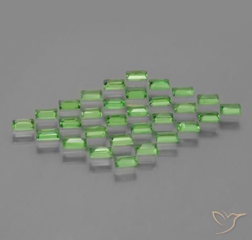 Shop natural 1.97ct ライブリーグリーン ツァボライトガーネット gems, バゲット, from タンザニア at GemSelect. In stock, global shipping!