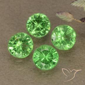 Shop natural 0.94ct ライブリーグリーン ツァボライトガーネット gems, ラウンド, from タンザニア at GemSelect. In stock, global shipping!